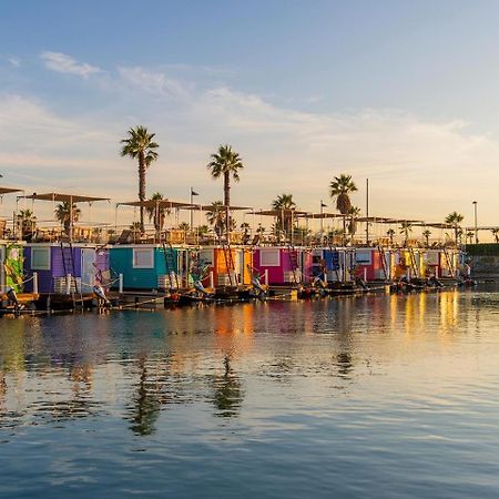 Hotel Boat Haus - Casas Flotantes Frente A Gibraltar La Línea de la Concepción Exteriér fotografie