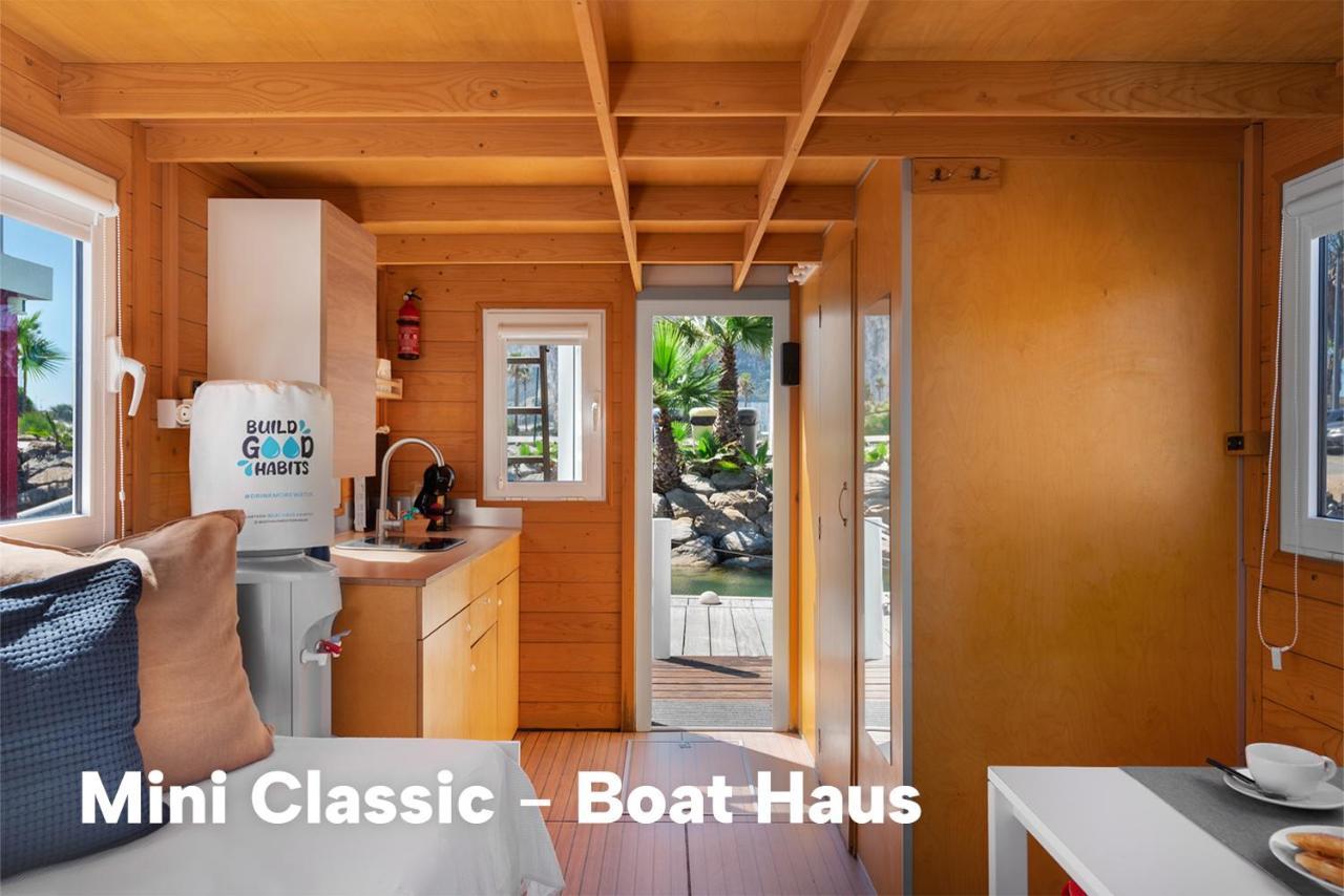 Hotel Boat Haus - Casas Flotantes Frente A Gibraltar La Línea de la Concepción Exteriér fotografie