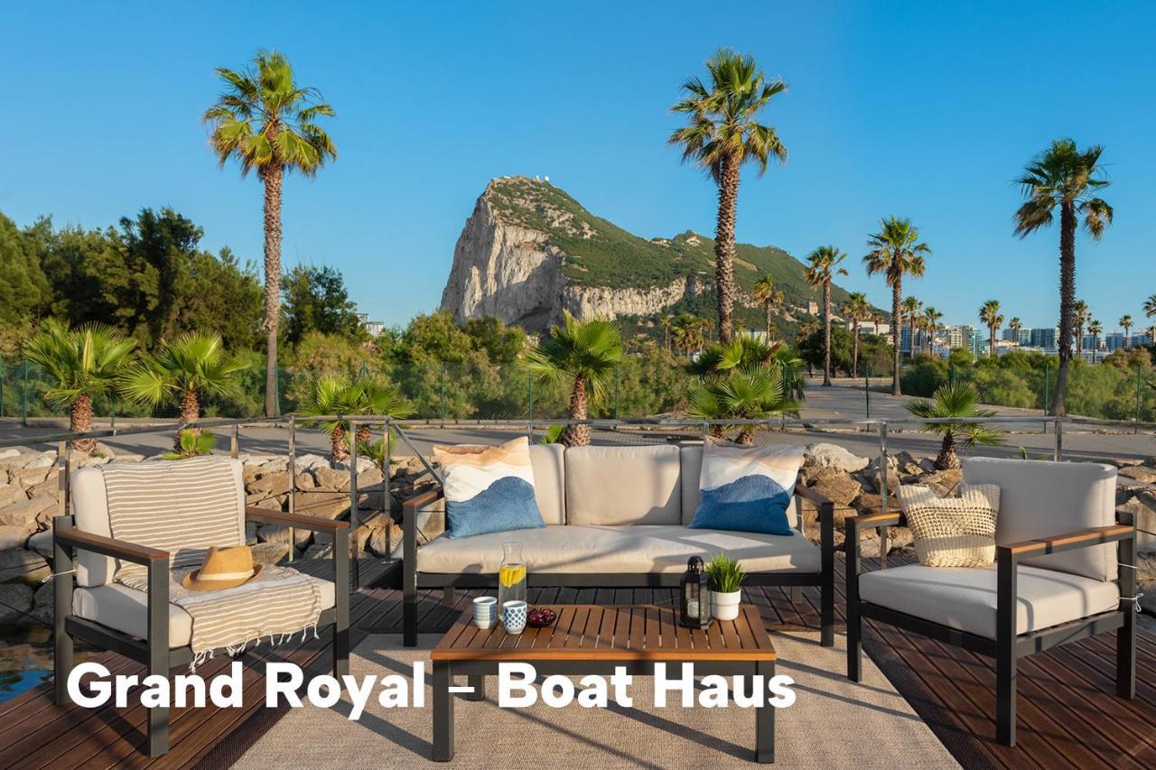 Hotel Boat Haus - Casas Flotantes Frente A Gibraltar La Línea de la Concepción Exteriér fotografie
